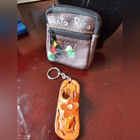 Set of Two Leather Costa Rica Keychain and coin pouch souvenirs NWOT - Picture 3 of 6